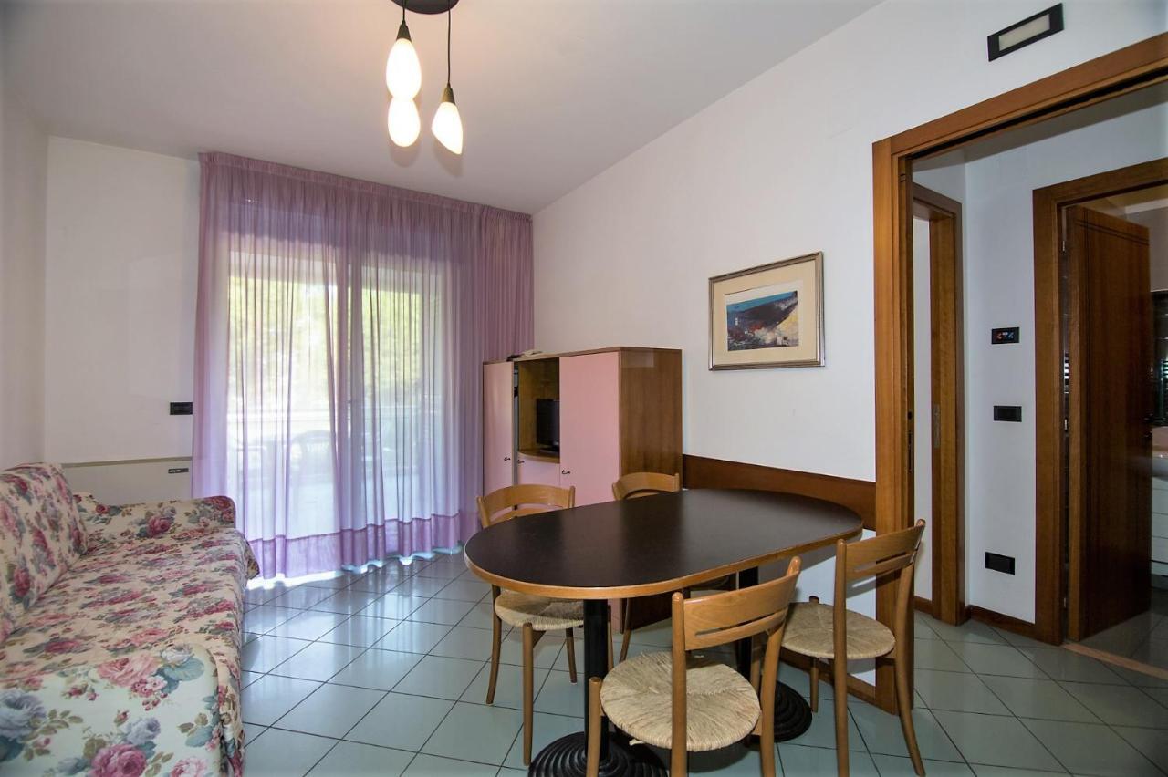 Appartamento Mediterraneo San Benedetto del Tronto Bagian luar foto